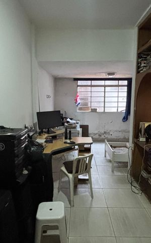Casa à venda com 320m², 3 quartos e 2 vagas Casa à venda com 320m², 3 quartos e 2 vagasSala de Tv