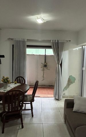 Casa à venda com 320m², 3 quartos e 2 vagas Casa à venda com 320m², 3 quartos e 2 vagasSuite