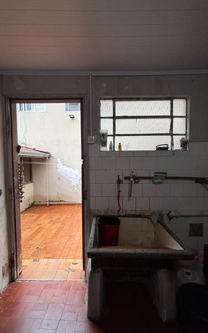 Casa à venda com 320m², 3 quartos e 2 vagas Casa à venda com 320m², 3 quartos e 2 vagasÁrea de Serviço