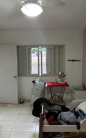 Casa à venda com 320m², 3 quartos e 2 vagas Casa à venda com 320m², 3 quartos e 2 vagasQuarto 2