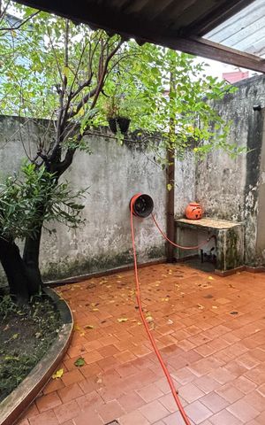 Casa à venda com 320m², 3 quartos e 2 vagas Casa à venda com 320m², 3 quartos e 2 vagasQuintal