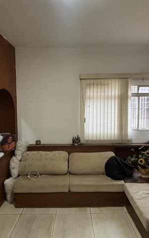 Casa à venda com 320m², 3 quartos e 2 vagas Casa à venda com 320m², 3 quartos e 2 vagasSala de Tv