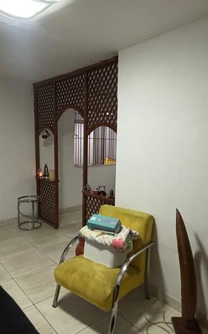 Casa à venda com 320m², 3 quartos e 2 vagas Casa à venda com 320m², 3 quartos e 2 vagasSala 1