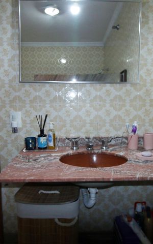 Casa à venda com 240m², 4 quartos e 3 vagasBanheiro Social