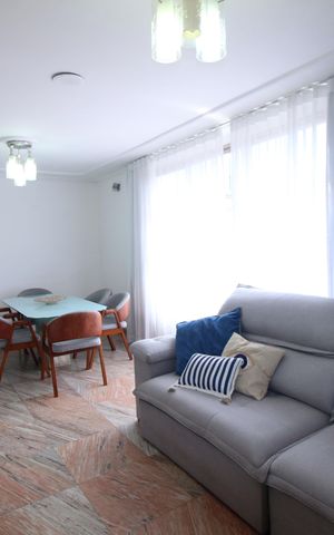 Casa à venda com 240m², 4 quartos e 3 vagasSala