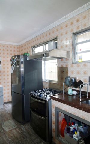 Casa à venda com 240m², 4 quartos e 3 vagasCozinha