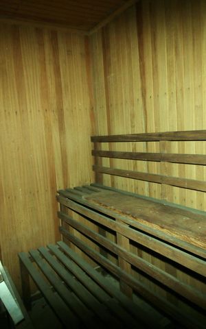 Casa à venda com 240m², 4 quartos e 3 vagasSauna