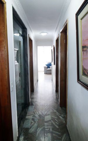Casa à venda com 240m², 4 quartos e 3 vagasSala - Corredor
