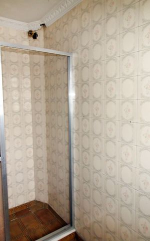 Casa à venda com 240m², 4 quartos e 3 vagasBanheiro da Suíte 4