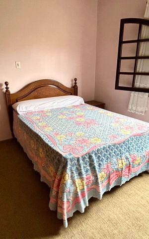 Casa à venda com 175m², 3 quartos e 2 vagas Casa à venda com 175m², 3 quartos e 2 vagasQuarto 2