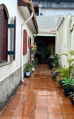 Casa à venda com 175m², 3 quartos e 2 vagas Casa à venda com 175m², 3 quartos e 2 vagasQuintal