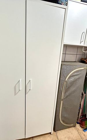 Casa à venda com 175m², 3 quartos e 2 vagas Casa à venda com 175m², 3 quartos e 2 vagasÁrea de Serviço
