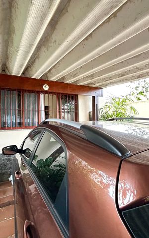 Casa à venda com 175m², 3 quartos e 2 vagas Casa à venda com 175m², 3 quartos e 2 vagasGaragem