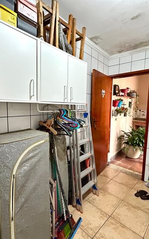 Casa à venda com 175m², 3 quartos e 2 vagas Casa à venda com 175m², 3 quartos e 2 vagasÁrea de Serviço