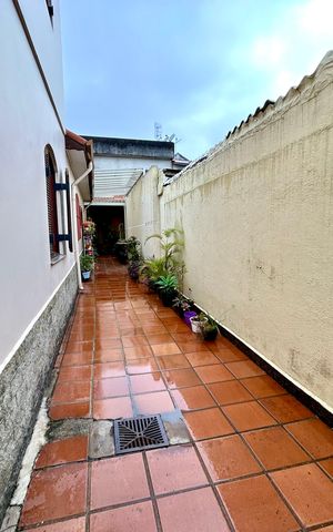 Casa à venda com 175m², 3 quartos e 2 vagas Casa à venda com 175m², 3 quartos e 2 vagasQuintal