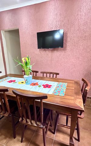 Casa à venda com 175m², 3 quartos e 2 vagas Casa à venda com 175m², 3 quartos e 2 vagasCopa