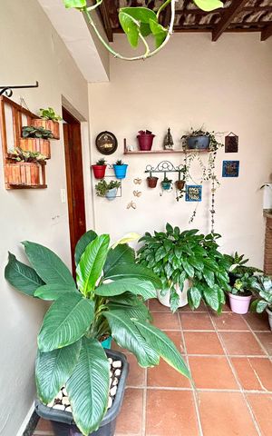 Casa à venda com 175m², 3 quartos e 2 vagas Casa à venda com 175m², 3 quartos e 2 vagasQuintal
