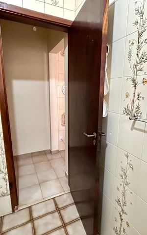 Casa à venda com 175m², 3 quartos e 2 vagas Casa à venda com 175m², 3 quartos e 2 vagasBanheiro