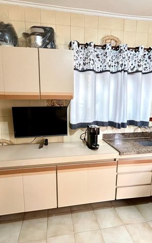 Casa à venda com 175m², 3 quartos e 2 vagas Casa à venda com 175m², 3 quartos e 2 vagasCozinha