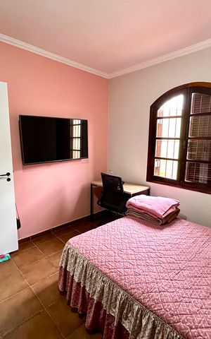 Casa à venda com 175m², 3 quartos e 2 vagas Casa à venda com 175m², 3 quartos e 2 vagasQuarto 1