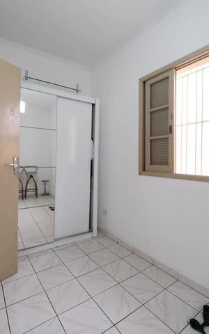Casa para alugar com 160m², 3 quartos e 2 vagasQuarto 1