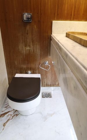 Casa de condomínio para alugar com 250m², 4 quartos e 4 vagasLavabo