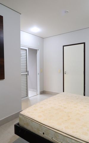 Casa de condomínio para alugar com 250m², 4 quartos e 4 vagasQuarto 3 - Suíte