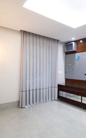 Casa de condomínio para alugar com 250m², 4 quartos e 4 vagasSala de TV