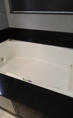 Casa de condomínio para alugar com 250m², 4 quartos e 4 vagasBanheiro do Quarto 4