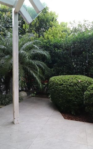 Casa de condomínio para alugar com 250m², 4 quartos e 4 vagasJardim