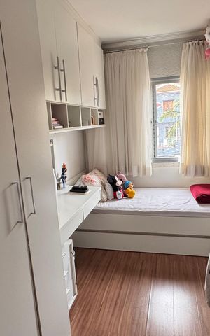 Casa à venda com 160m², 3 quartos e 3 vagas Casa à venda com 160m², 3 quartos e 3 vagasQuarto