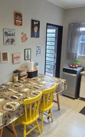 Casa à venda com 160m², 3 quartos e 3 vagas Casa à venda com 160m², 3 quartos e 3 vagasCozinha