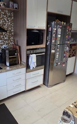 Casa à venda com 160m², 3 quartos e 3 vagas Casa à venda com 160m², 3 quartos e 3 vagasCozinha