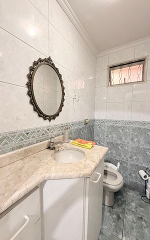Casa à venda com 199m², 4 quartos e 3 vagasLavabo