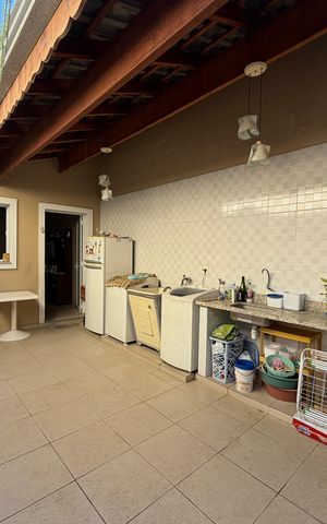 Casa à venda com 199m², 4 quartos e 3 vagasÁrea comum