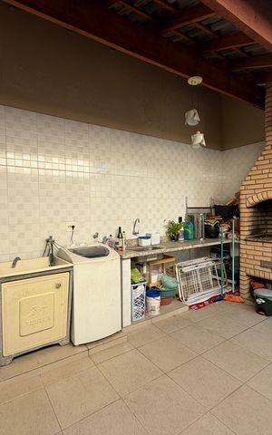 Casa à venda com 199m², 4 quartos e 3 vagasÁrea comum