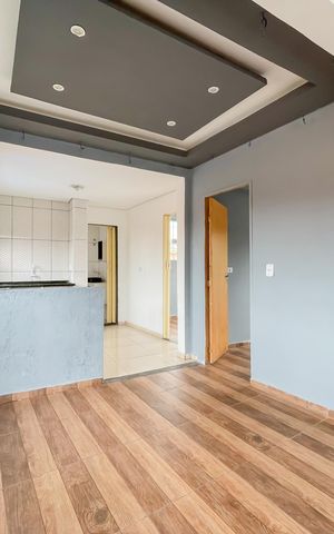 Casa à venda com 48m², 2 quartos e sem vaga Casa à venda com 48m², 2 quartos e sem vagaSala