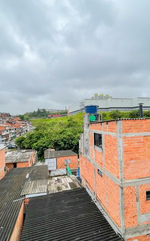 Casa à venda com 48m², 2 quartos e sem vaga Casa à venda com 48m², 2 quartos e sem vagaVista