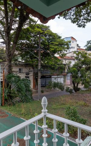 Casa à venda com 170m², 3 quartos e 3 vagas Casa à venda com 170m², 3 quartos e 3 vagasVista do Quarto 3