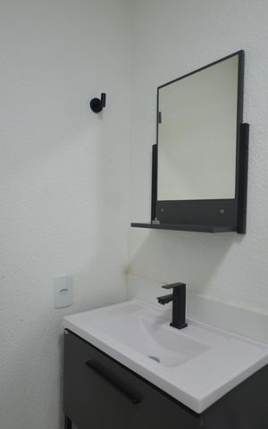 Apartamento para alugar com 50m², 2 quartos e sem vagaBanheiro