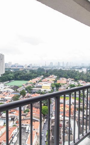 Apartamento à venda com 86m², 2 quartos e 2 vagas Apartamento à venda com 86m², 2 quartos e 2 vagasVaranda
