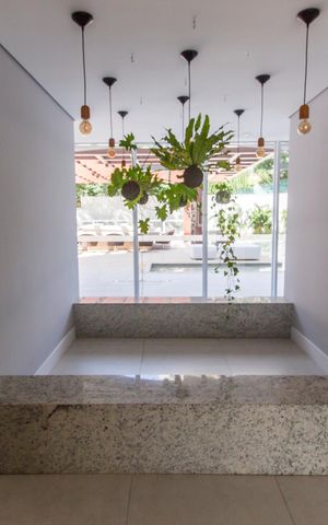 Apartamento à venda com 70m², 2 quartos e 2 vagasHall social