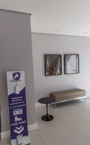 Apartamento à venda com 70m², 2 quartos e 2 vagasHall social