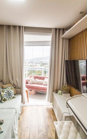 Apartamento à venda com 70m², 2 quartos e 2 vagas Apartamento à venda com 70m², 2 quartos e 2 vagasSala