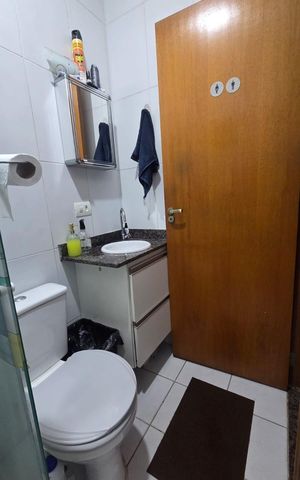 Apartamento à venda com 74m², 2 quartos e 1 vaga Apartamento à venda com 74m², 2 quartos e 1 vagaBanheiro