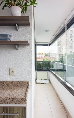 Apartamento à venda com 63m², 2 quartos e 1 vaga Apartamento à venda com 63m², 2 quartos e 1 vagaVaranda