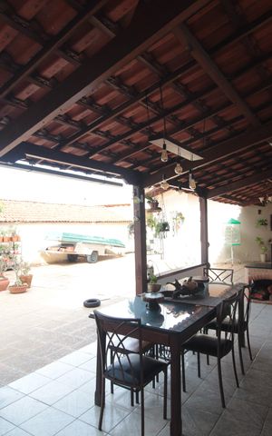Casa à venda com 245m², 4 quartos e 8 vagasÁrea Gourmet