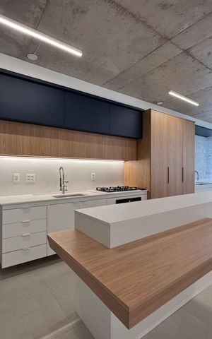 Apartamento à venda com 81m², 2 quartos e 1 vaga Apartamento à venda com 81m², 2 quartos e 1 vagaCozinha e Área de Serviço
