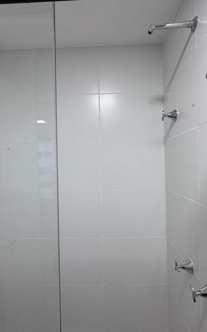 Apartamento à venda com 81m², 2 quartos e 1 vaga Apartamento à venda com 81m², 2 quartos e 1 vagaSuite - Banheiro