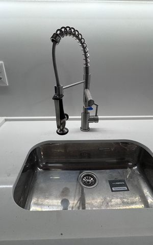 Apartamento à venda com 81m², 2 quartos e 1 vaga Apartamento à venda com 81m², 2 quartos e 1 vagaCozinha e Área de Serviço